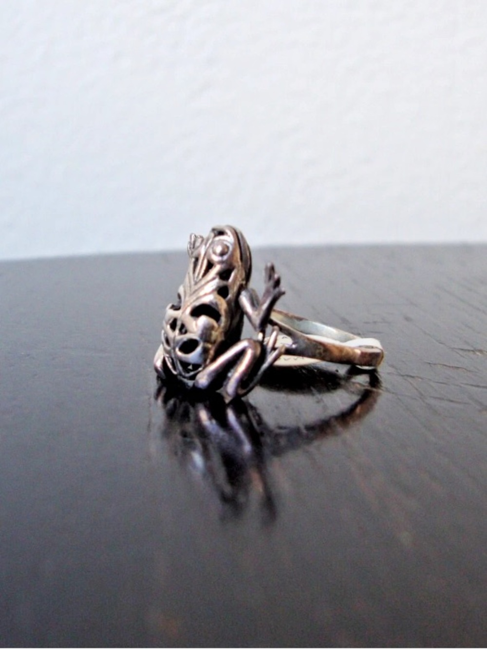 Sterling Frog Ring with Openwork Design and Movable Arms and Legs